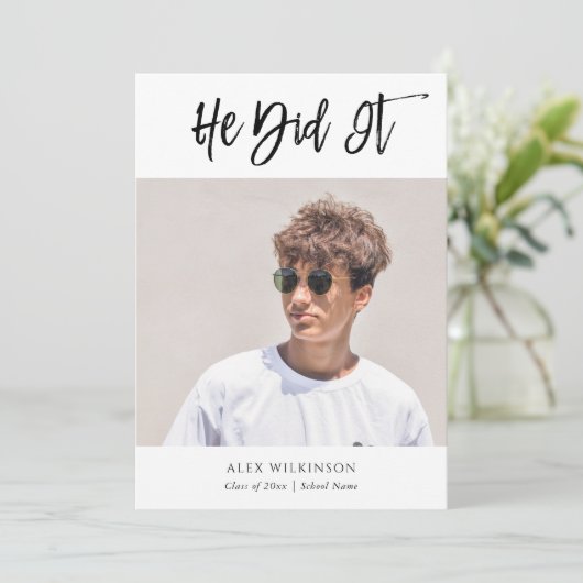 彼が書道モダン写真卒業 案内状 (スタンド正面)