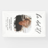 彼が木炭の幾何学的な写真の卒業を行った 横断幕 (横)