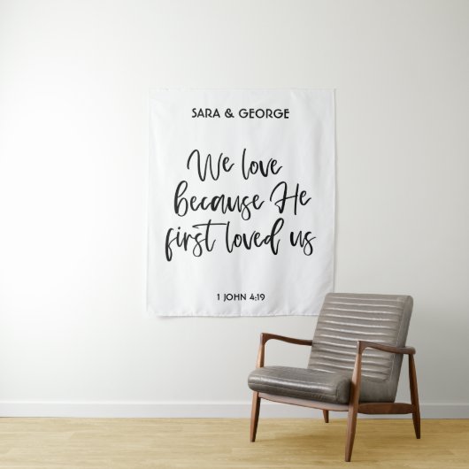 彼が私たちの看板を最初に愛したから私たち結婚は大好き タペストリー (インサイチュ)