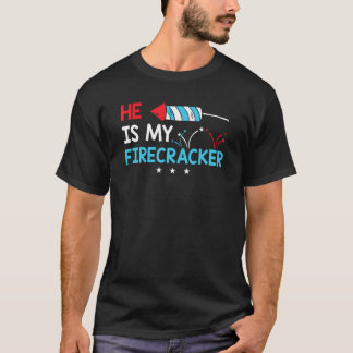 彼が私の花火かわいい7月4日マッチングカップル Tシャツ