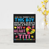 彼が私をティティ自閉症の意識と呼ぶこの少年がいる カード (黄色い花)