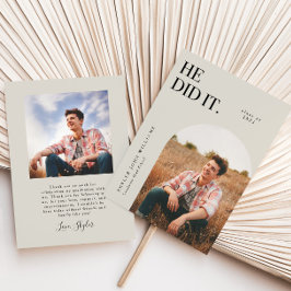 彼がAsh Archの卒業発表を行った 招待状