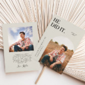 彼がAsh Archの卒業発表を行った 招待状