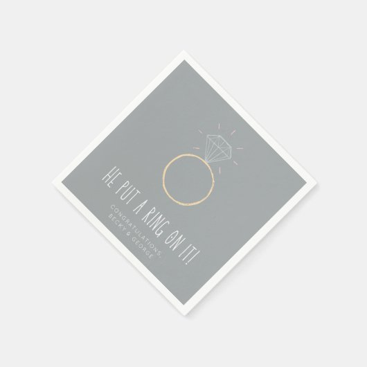 彼がItにリングや輪を付ける婚約パーティ スタンダードカクテルナプキン (角)