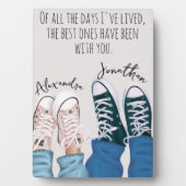 彼とカッコいい彼女の足をスニーカーで結ぶ フォトプラーク (正面)