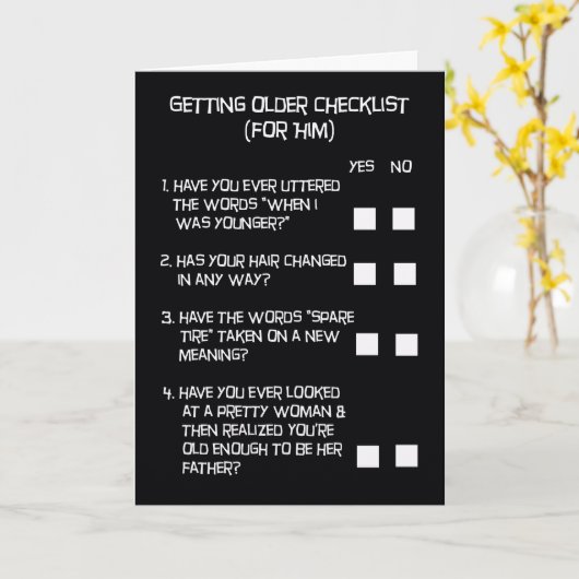 彼のためのおもしろいな得るより古いバースデー・カード カード (黄色い花)