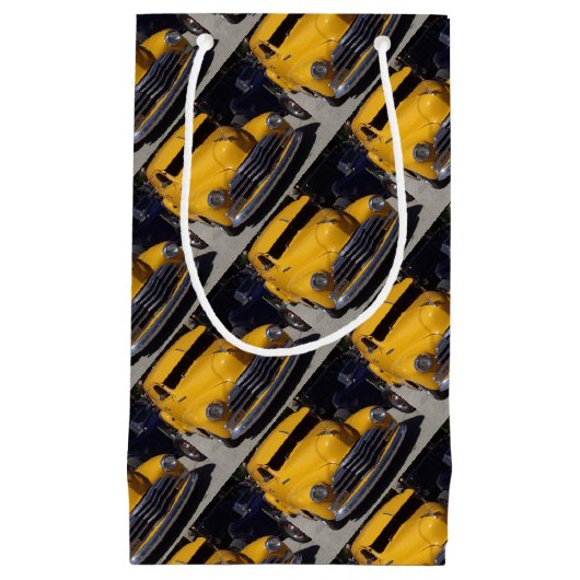 彼のためのクラシックな車のギフトバッグ スモールペーパーバッグ (正面)