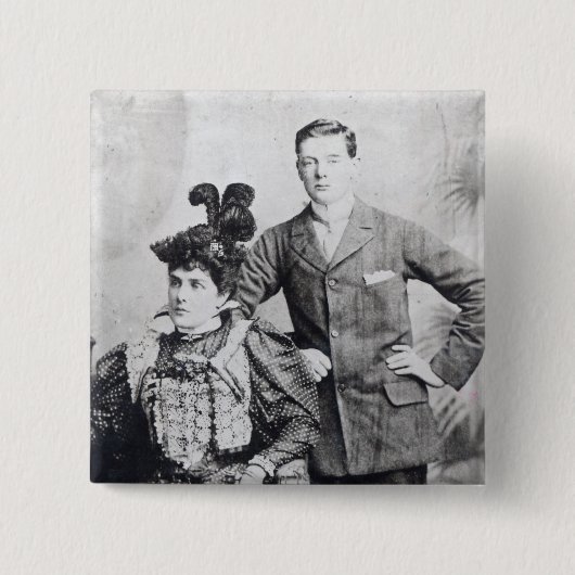 彼ののウィンストン・チャーチル母2 缶バッジ (正面)