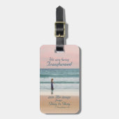 彼のイメージのバイブルに変換，ビーチ上の女の子 ラゲッジタグ (正面縦)