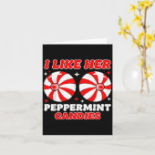 彼のキャンディーケーンのように、彼女のペッパーミントキャンディーはクリスマス カード (黄色い花)