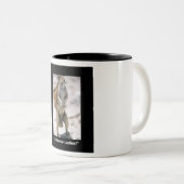 彼のナットを持つリス ツートーンマグカップ (正面右)