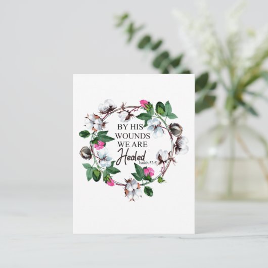 彼の傷によって私達はイザヤ53:5癒される ポストカード (スタンド正面)
