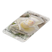 彼の平和を求める：ホワイトローズ マグネット (左側)