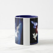 彼の手のコーヒー・マグの全世界 マグカップ (中央)