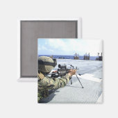 彼の武器を調整している米国海軍 マグネット (正面/裏面)