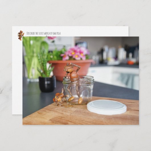 彼の犬をキッチンに連れて行くアコーン小妖精や小人 ポストカード (正面/裏面)