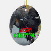 彼の睾丸を舐めるBullのおもしろいなバイソン セラミックオーナメント (右)