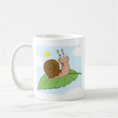 彼の葉の微笑のすごいかたつむり コーヒーマグカップ (左)