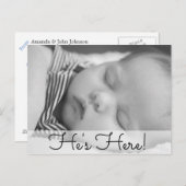 彼はここにいる。男の赤ちゃん誕生発表 案内ポストカード (正面/裏面)