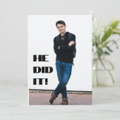 彼はやり遂げた！　写真 卒業おめでとうのご案内 招待状 (スタンド正面)