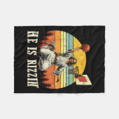 彼はイースターバイスケットルのクリスチャンである フリースブランケット (正面(横))