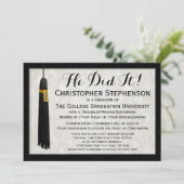 彼はタッセル大学の卒業を行った 招待状 (スタンド正面)