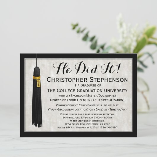 彼はタッセル大学の卒業を行った 招待状 (スタンド正面)