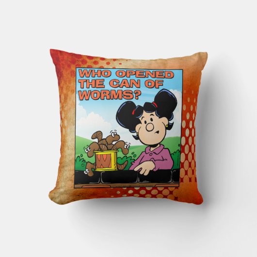 彼はミミズの缶を開けた クッション (正面)
