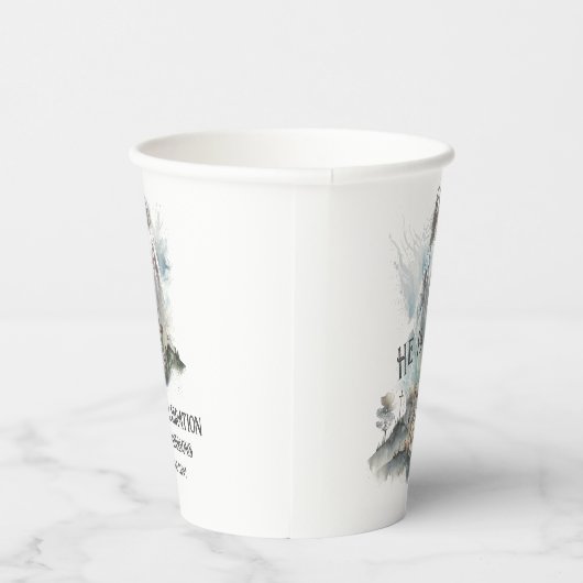 彼は宗教上の復活祭のキリスト教十字架を復活させた 紙コップ (右)