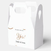 彼は尋ね、彼女はイエスと答えた シンプル ミニマルなエンゲージメント フェイバーボックス (オープン)