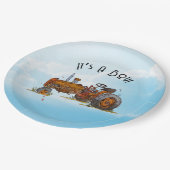 彼は少し運転が進んでいる ペーパープレート (アングル)