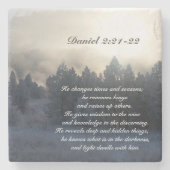 彼は時代と季節を変える、ダニエル2:21聖書 ストーンコースター (正面)