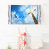 彼は木の十字を発するイースター上がった旗です 横断幕 (インサイチュ)