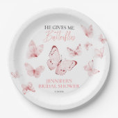 『彼は私にきゅんきゅんする』ピンクのフライングキス ブライダルシャワープレート ペーパープレート (正面)