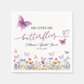 彼は私の与え蝶のワイルドフラワーのブライダルシャワー スタンダードカクテルナプキン (正面)