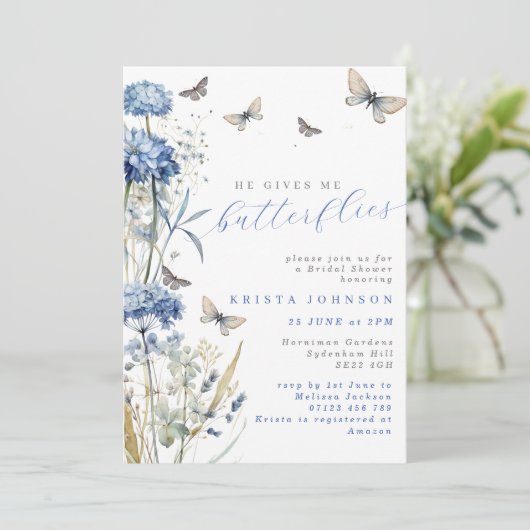 彼は私の与え蝶ほこりっぽい青いブライダルシャワー 招待状 (スタンド正面)
