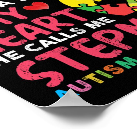 彼は私を義母の自閉症と呼ぶ少年がいる ポスター (角)