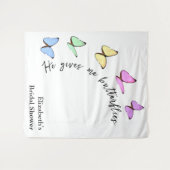 彼は私与えの蝶のブライダルシャワー タペストリー (正面(横))