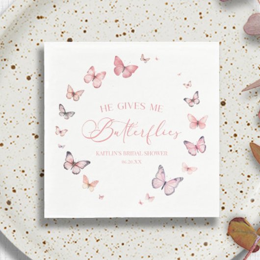 彼は私与えの蝶ソフトピンクのブライダルシャワー スタンダードランチョンナプキン