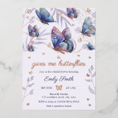 彼は私与え蝶ブライダルシャワーラベンダー 箔招待状 (正面)