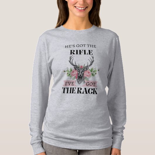 彼は私得がラックTシャ得ツを持っているライフルだ Tシャツ (正面)