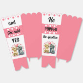 彼は質問ピンクのポップコーンをポップした可愛い犬 フェイバーボックス (見開き)