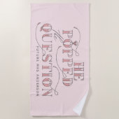 彼は質問婚約ビーチタオルをポップした ビーチタオル (正面)