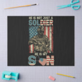 彼は軍人というよりむしろ我が子だ 薄葉紙 (クラフト)