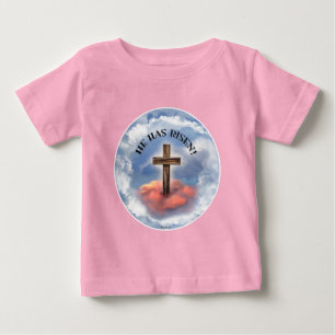 彼は雲に覆われたゴツゴツした十字架を起こした ベビーTシャツ
