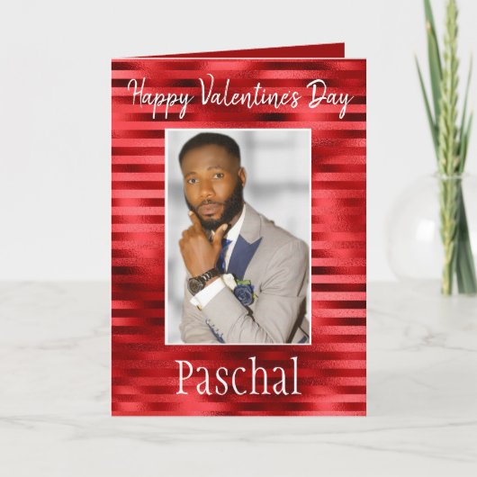 彼へのロマンチックなバレンタインデーの赤い写真 カード (正面)