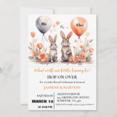 彼または彼女のイースターバニーのバルーン性別を明らかにする 招待状 (正面)