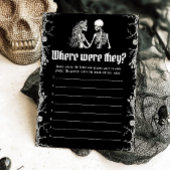 彼らがカップルのゲームをしていたハロウィーンのスケルトン 招待状