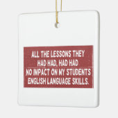 彼らが経験した全ての教訓は全く影響しなかった セラミックオーナメント (左)