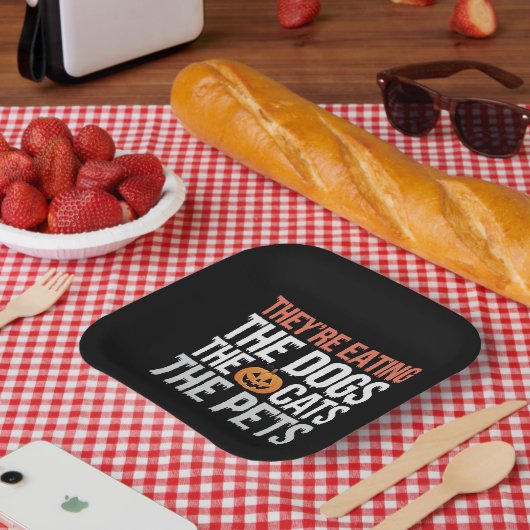 彼らの食べ犬たち猫たちペットのハロウィーン ペーパープレート (ピクニック)